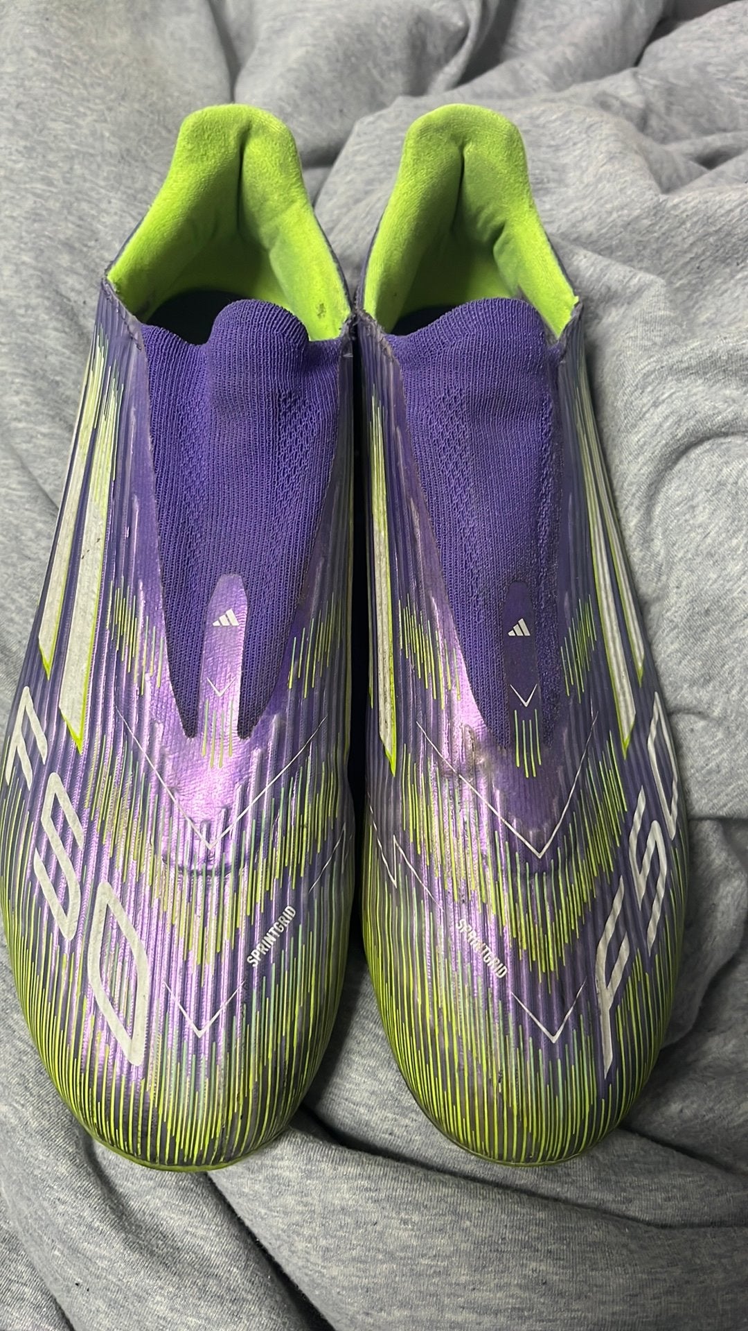 Adidas F50 voetbal schoen maat 42 veterloos, Gebruikt, Schoenen, Maat L, Ophalen of Verzenden