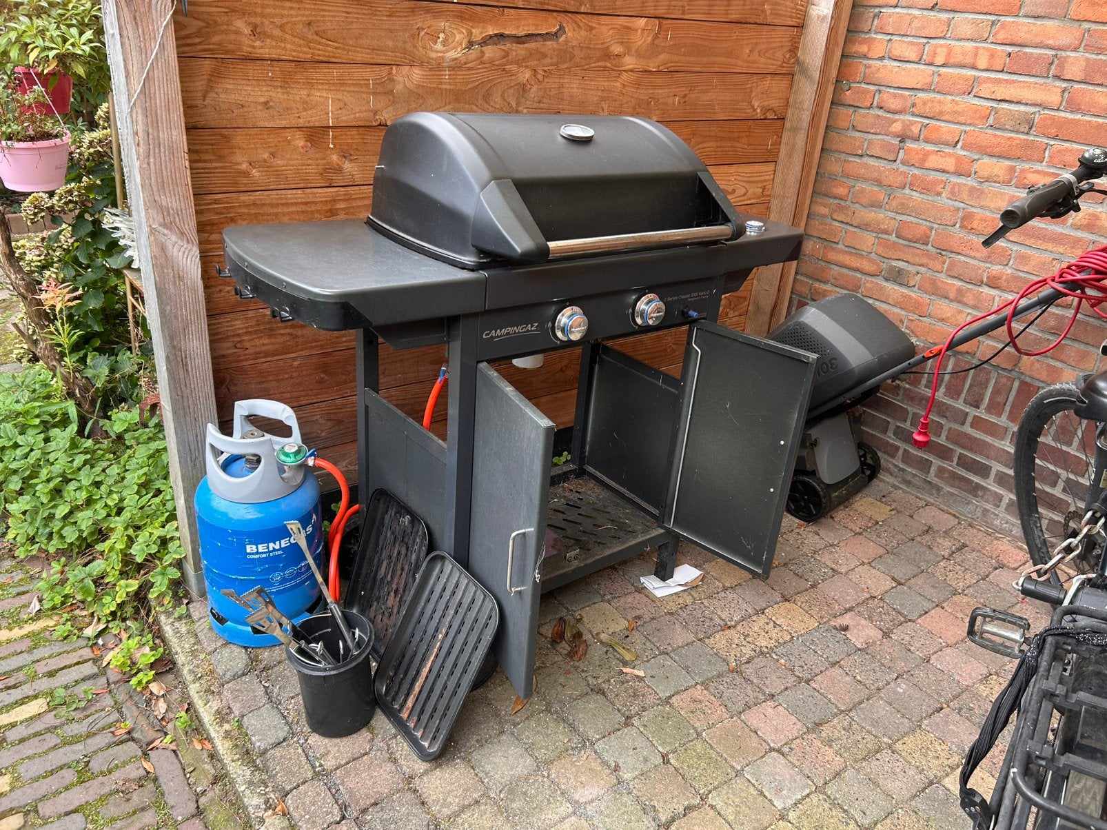 Campingaz 2 gasbarbecue bbq + gasfles, Ophalen, Gebruikt