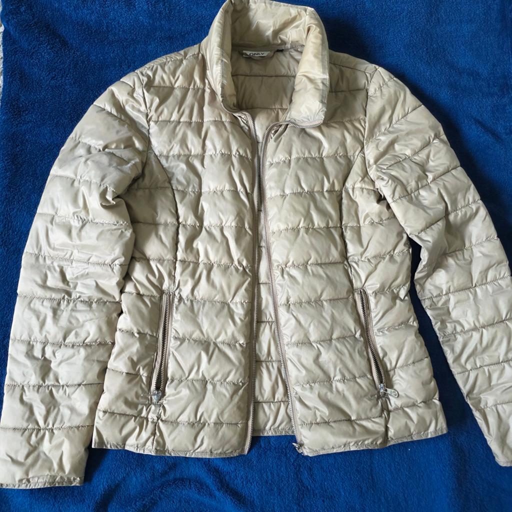 ONLY gewatteerde jas, Maat 38/40 (M), Beige, Ophalen of Verzenden, ONLY