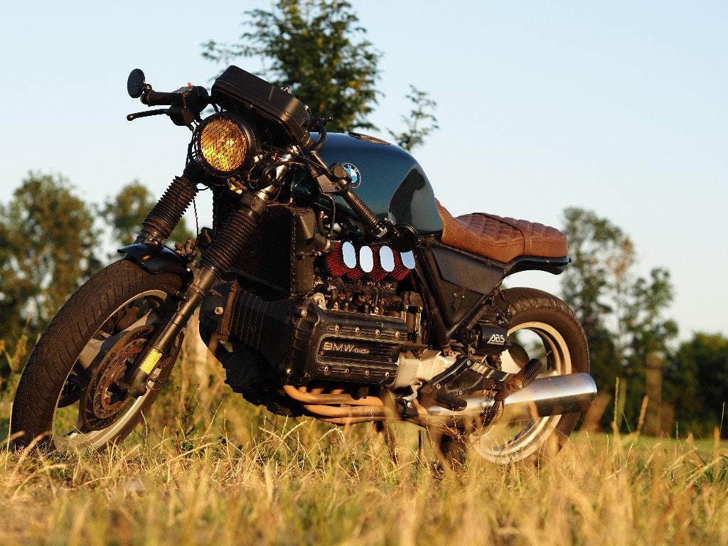 Sportieve Cafe Racer 1992 BMW K1100LT, Cardan-aandrijving, 4 cilinders, Motorrijbewijs A, Particulier