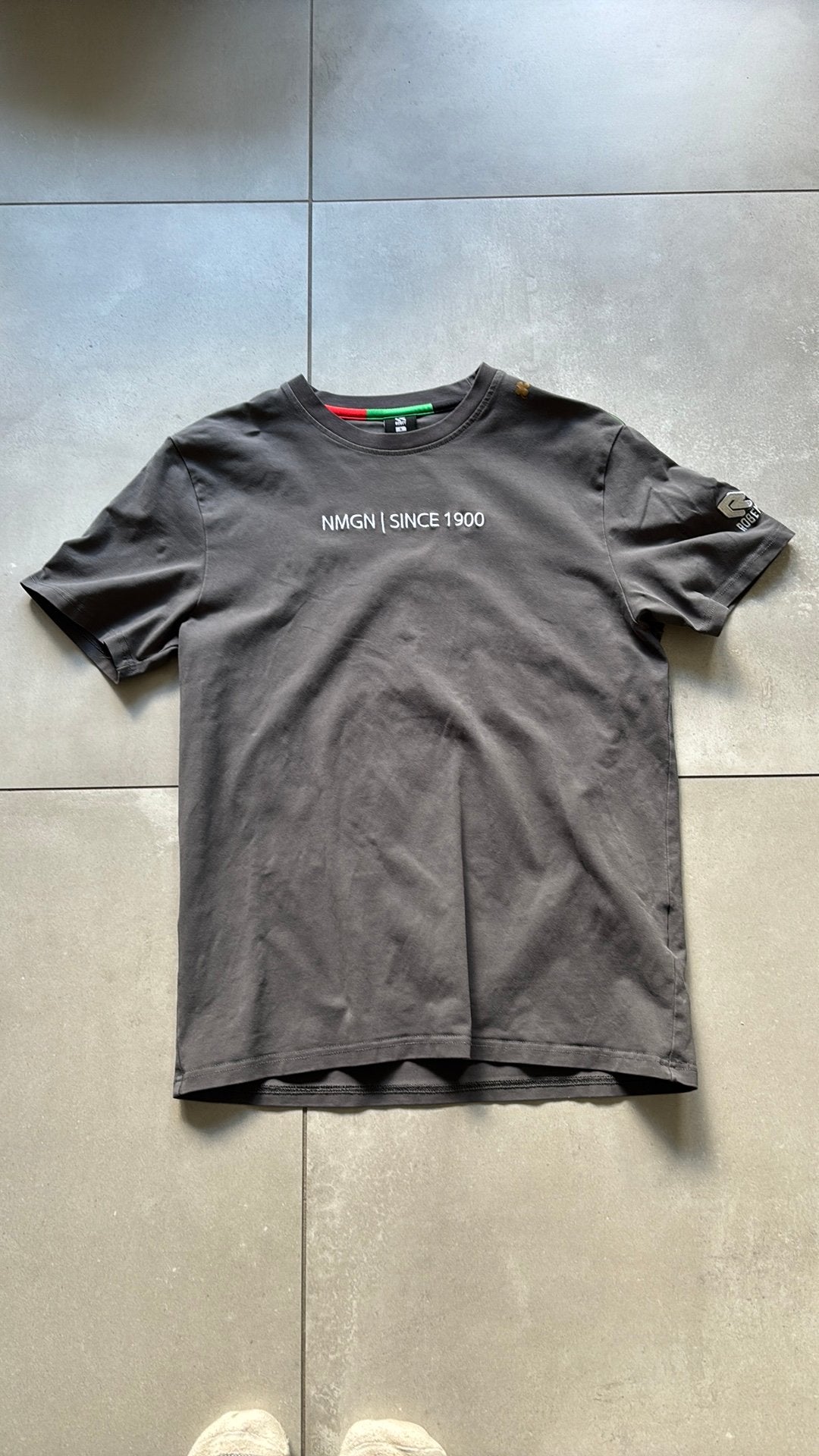 NEC presentatie shirt 25/26, Ophalen of Verzenden, Nieuw, Maat 46 (S) of kleiner, Grijs