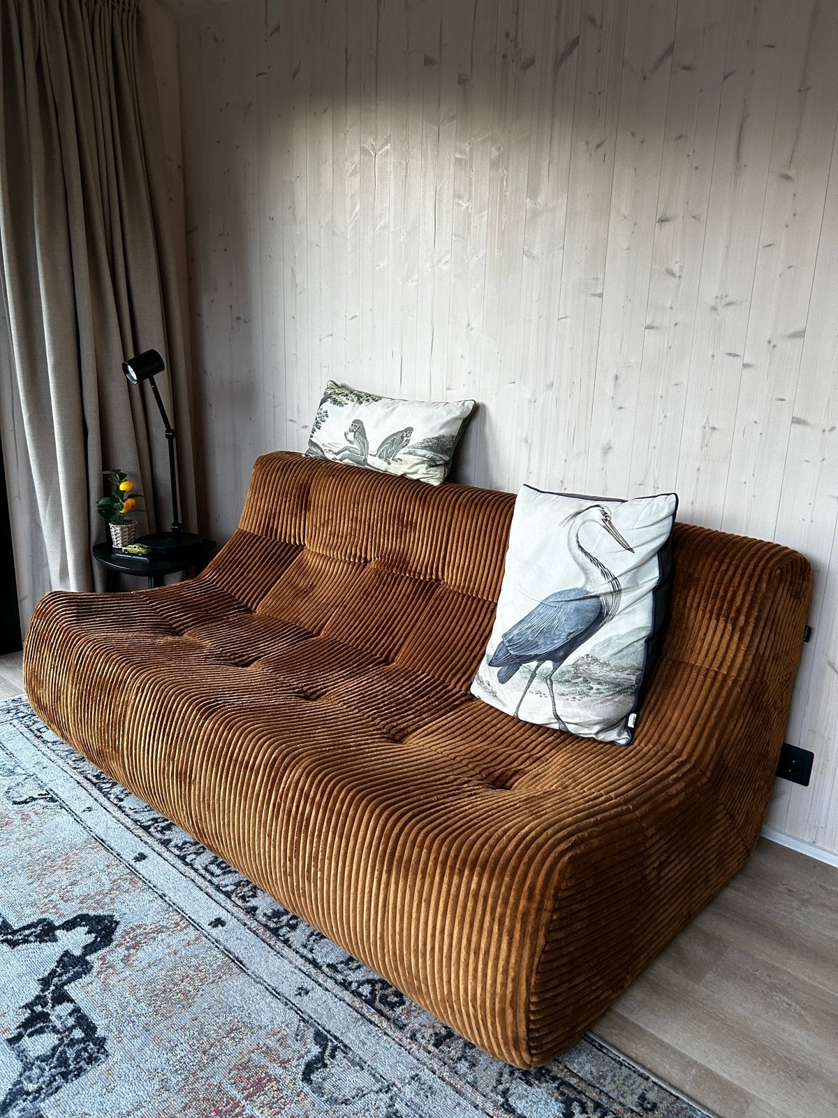 Popsofa 2,5 zits loungebank okergeel ribstof, Ophalen, 150 tot 200 cm, Driepersoons, 75 tot 100 cm