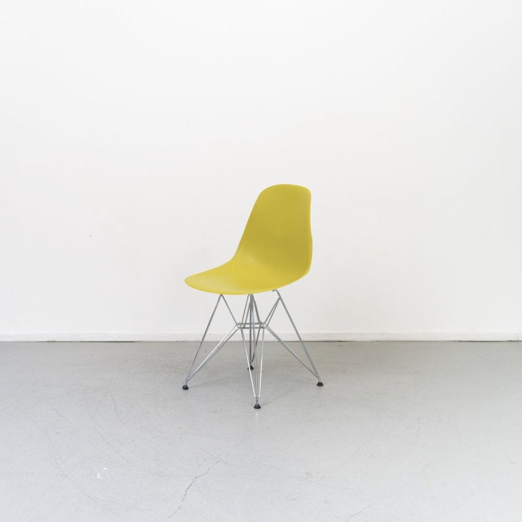 Vitra Eames DSR Stoel Kunststof Mosterdgroen - Metaal, Niet ingevuld, Zo goed als nieuw, Niet ingevuld, Niet ingevuld
