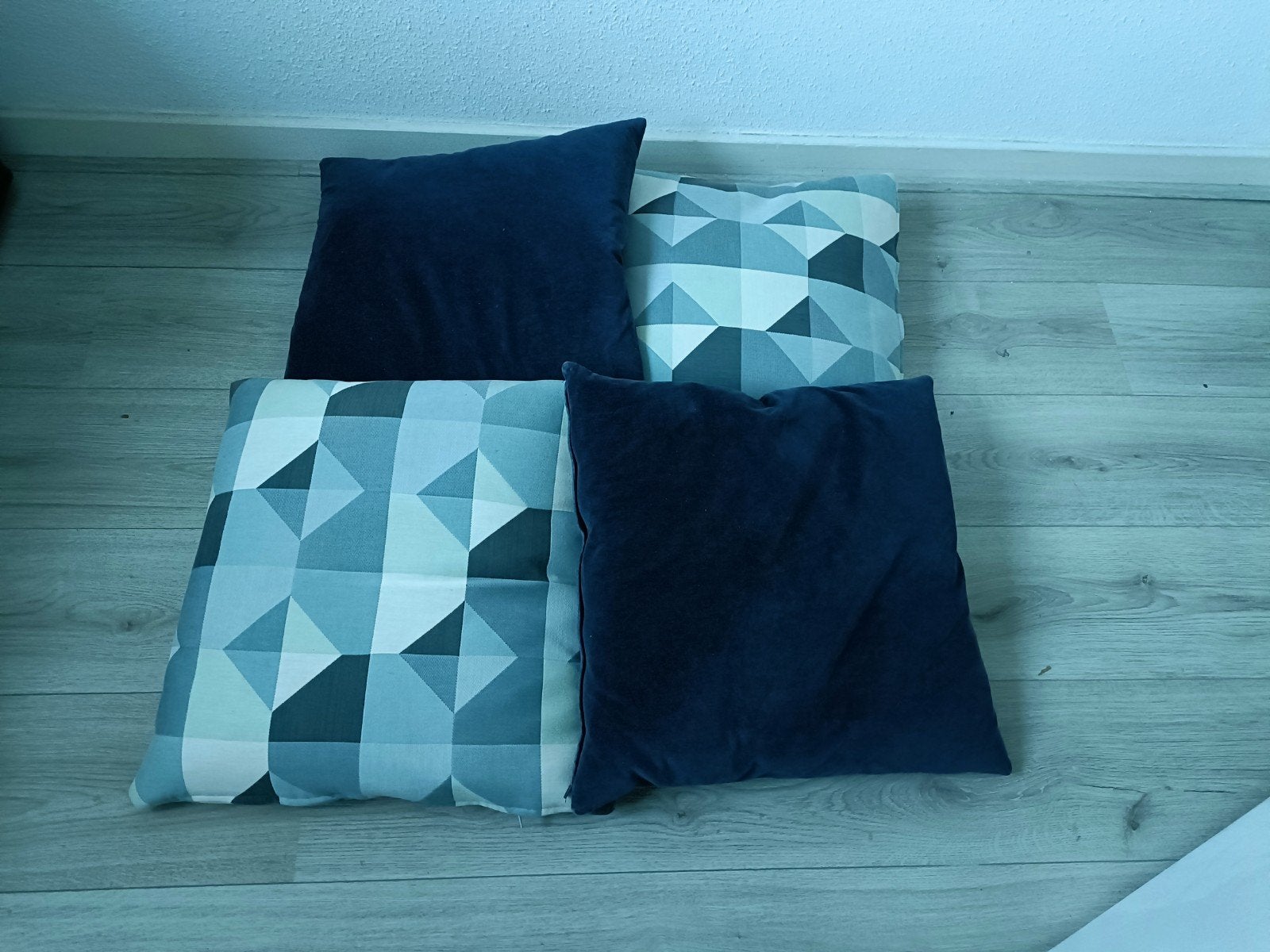 4 sierkussens, Ophalen, Gebruikt