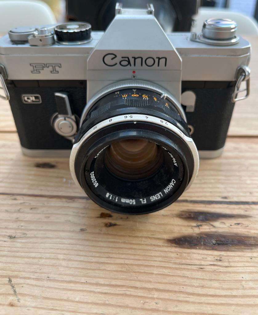 Canon FT QL spiegelreflexcamera met 50mm f/1.8 lens, Audio, Tv en Foto, Fotocamera's Analoog, Ophalen of Verzenden, Gebruikt, Spiegelreflex