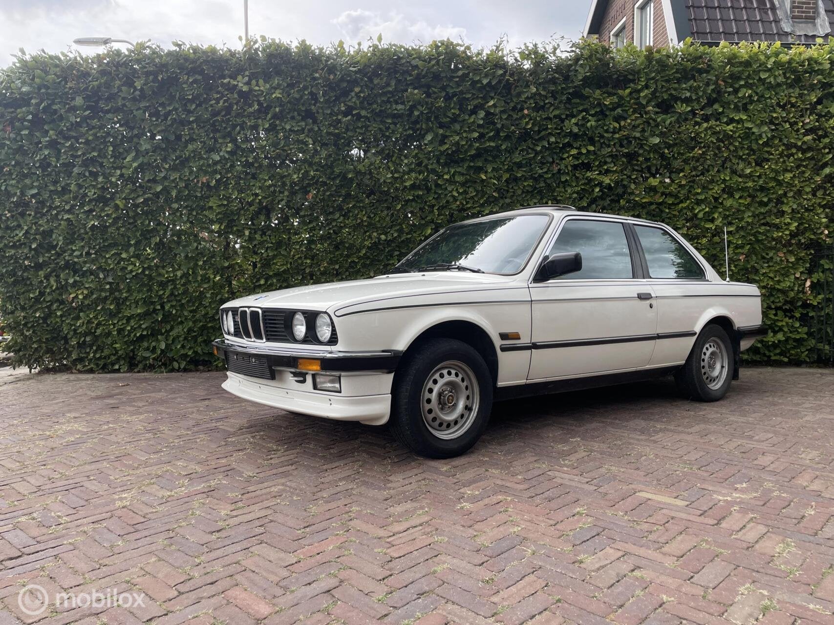 BMW 3-serie E30 316i 1.8L Zeer Origineel|Schuifdak|Uniek!, Auto's, Gebruikt, 4 cilinders, Bedrijf, Handgeschakeld