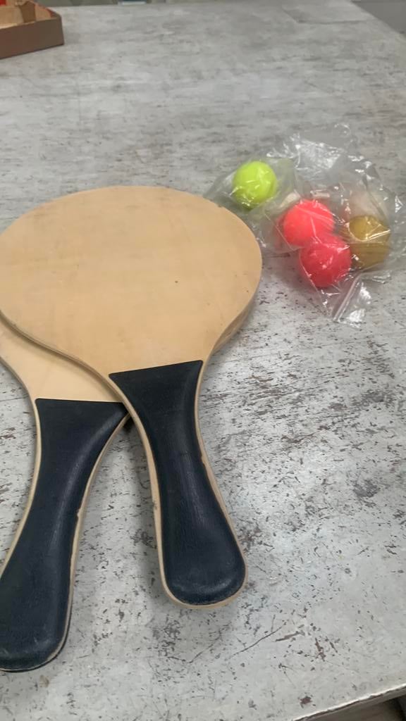 Strand tennis set met 5 balletjes, Overige merken, L00, Ophalen of Verzenden, Zo goed als nieuw