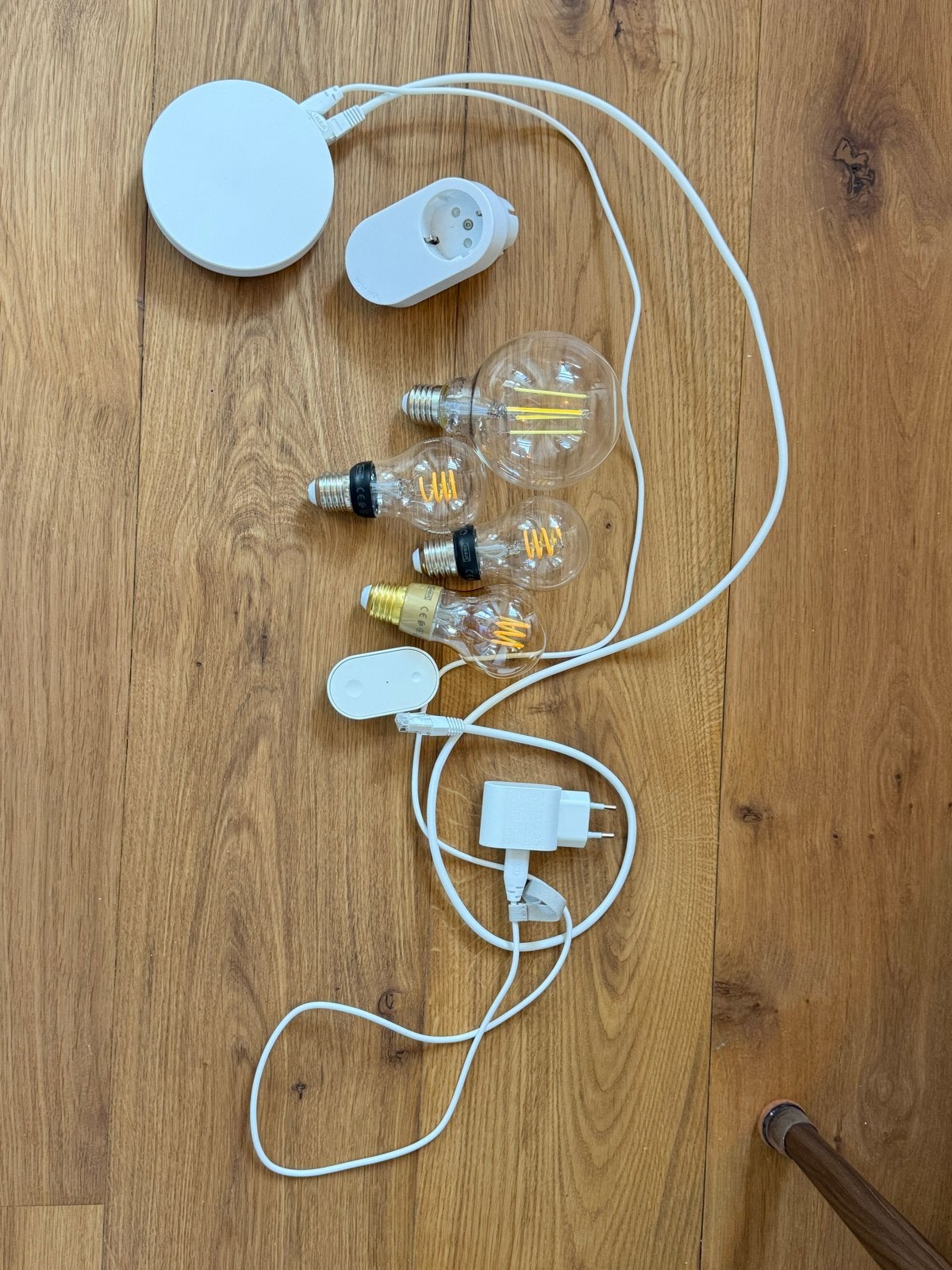 IKEA Tradfri Smart Home Set met hub, lampen en dimmer, Zo goed als nieuw, IKEA, 10 tot 30 watt, Bedienbaar via app