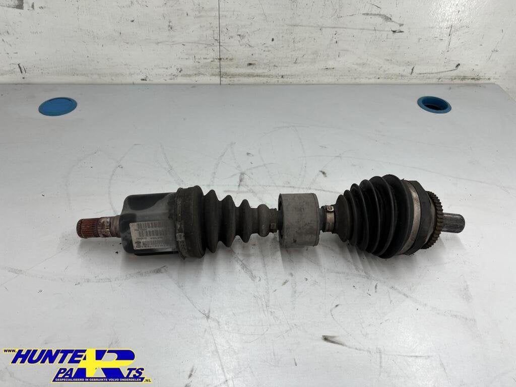 Aandrijfas linksvoor Volvo V70/C70/S70 ('97-'05) 9470934, Gebruikt, Ophalen of Verzenden, Volvo