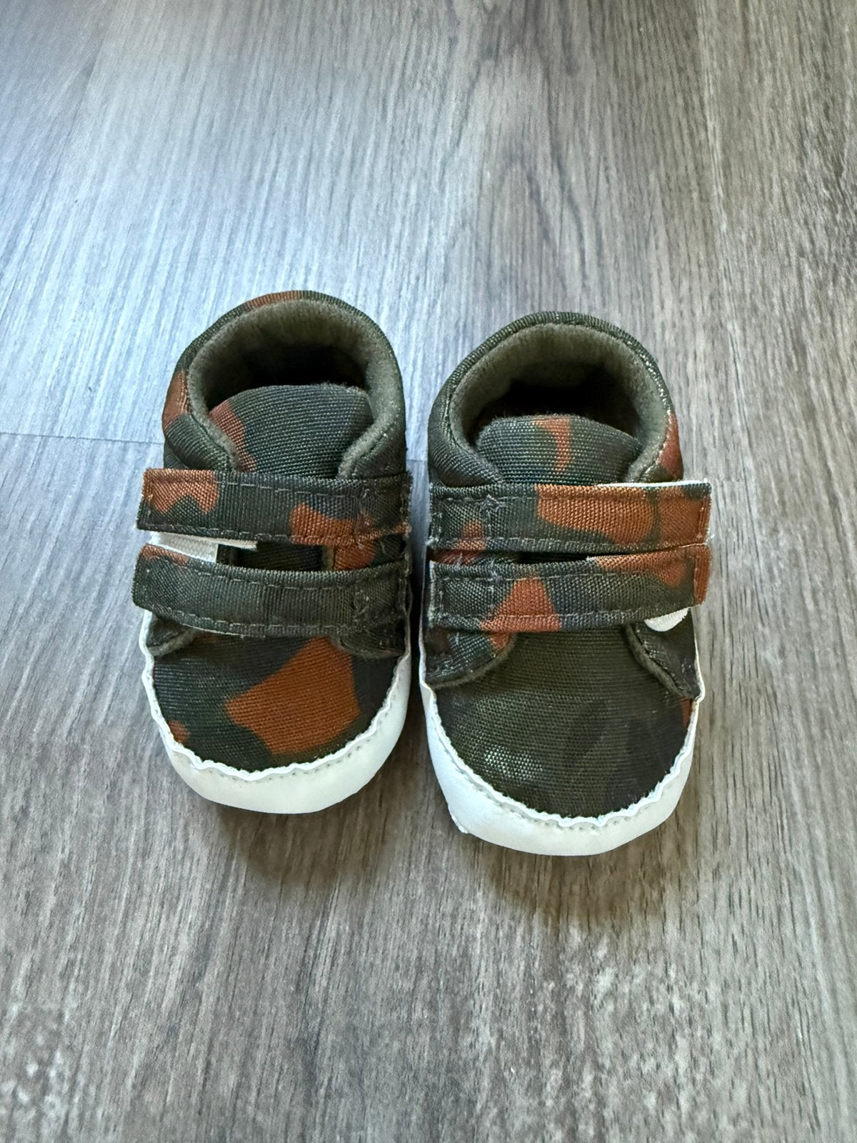 Babyschoentjes camouflage | klittenband, Kinderen en Baby's, Babykleding | Schoentjes en Sokjes, Schoentjes, Jongetje of Meisje