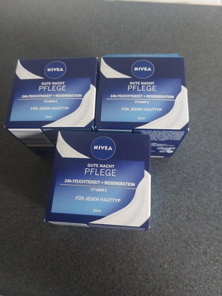 3 nieuwe good night crème nivea (advr 237), Ophalen of Verzenden, Nieuw, Gehele gezicht, Verzorging