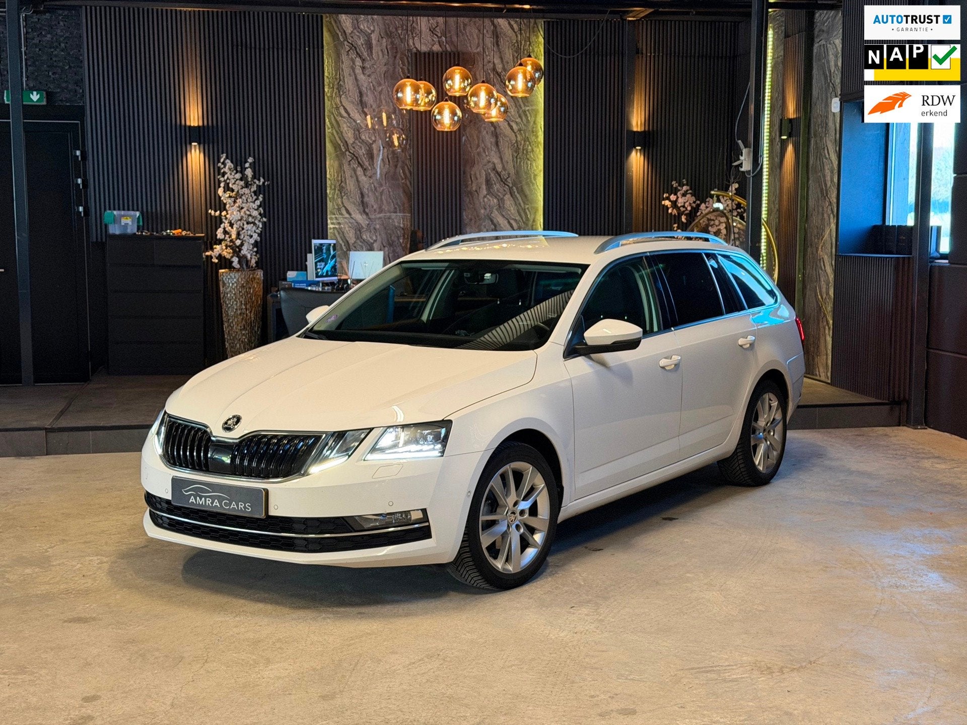 Skoda Octavia Combi 1.5 TSI Greentech Business Edition Plus, Auto's, Skoda, Automatische klimaatregeling, Euro 6, 4 cilinders