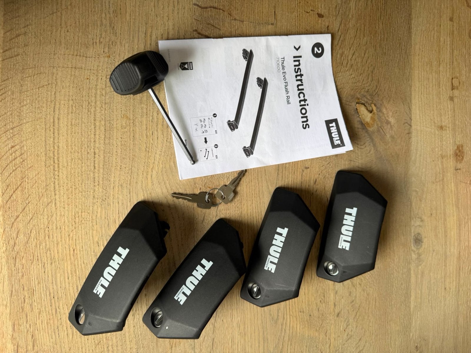 Thule Evo Flush Rail Dakdragers Volvo V60 (2019 - heden), Auto diversen, Dakdragers, Ophalen, Zo goed als nieuw