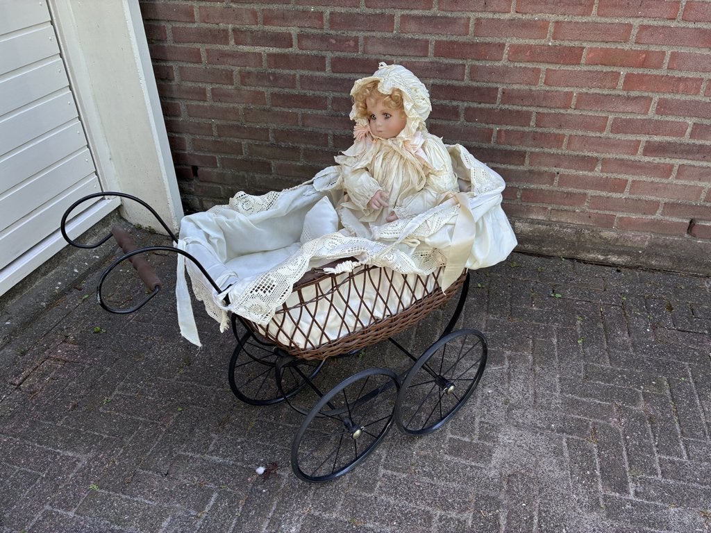 antieke speelgoed poppenwagen, Ophalen