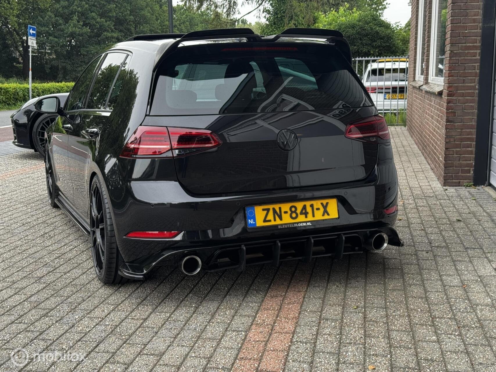 Volkswagen Golf 2.0 TSI GTI Performance DSG PANO/CAM/XENON, Auto's, Gebruikt, Euro 6, 4 cilinders, Zwart