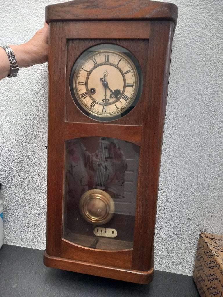 Klok uurwerk Junghans, Ophalen