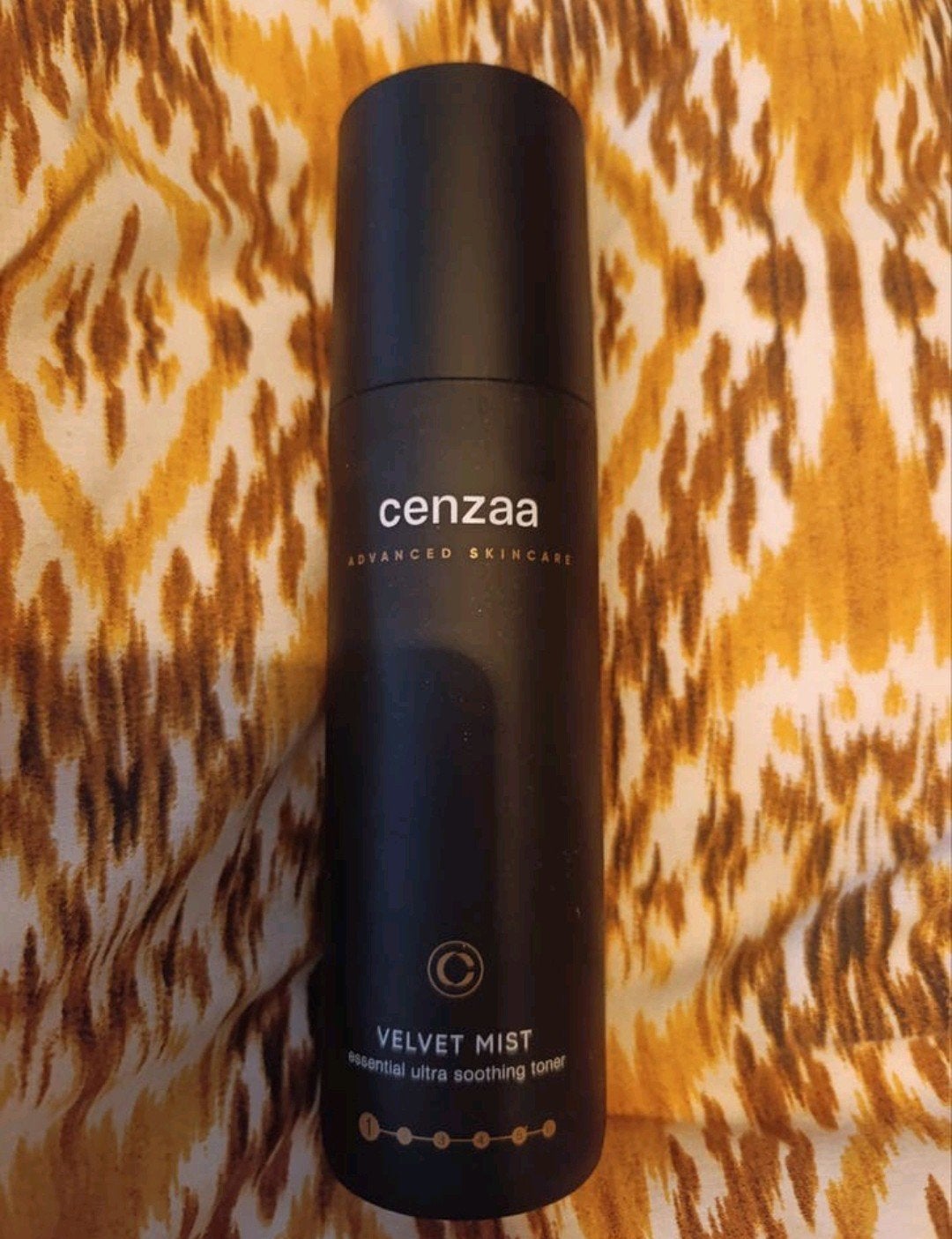 Cenzaa velvet mist essential ultra soothing toner - Nieuw, Ophalen of Verzenden, Nieuw, Gehele gezicht, Verzorging