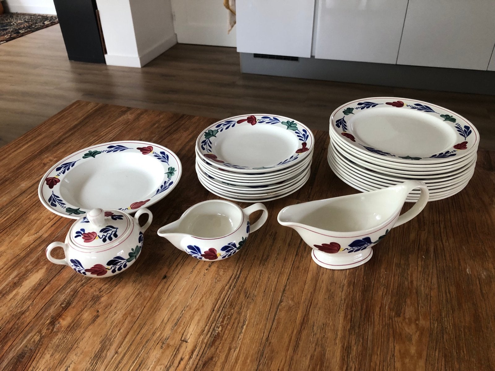 Boerenbont servies - Borden, sauskom en suikerpot, Ophalen, Gebruikt, Landelijk/Boerenbont, Bord(en)
