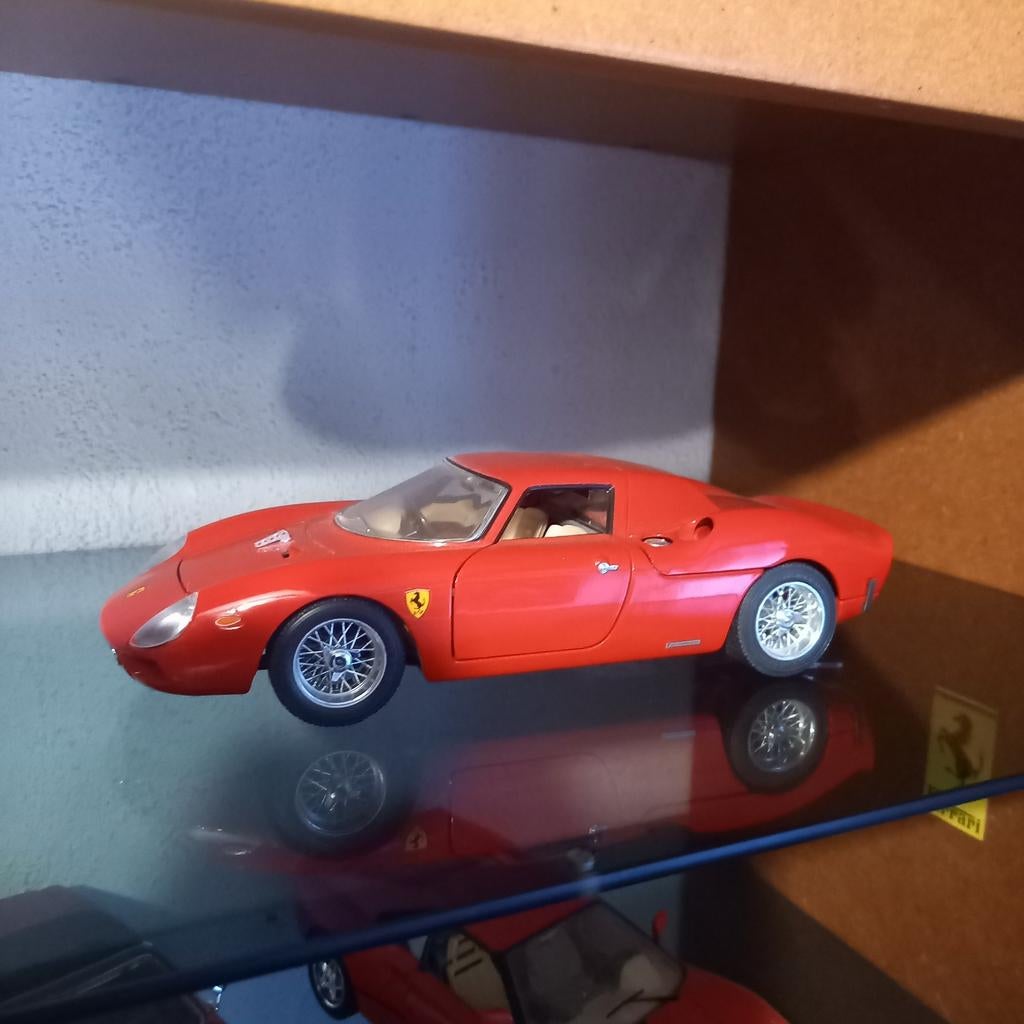 Ferrari 250LM, Hobby en Vrije tijd, Modelauto's | 1:18, Ophalen of Verzenden, Zo goed als nieuw, Bburago