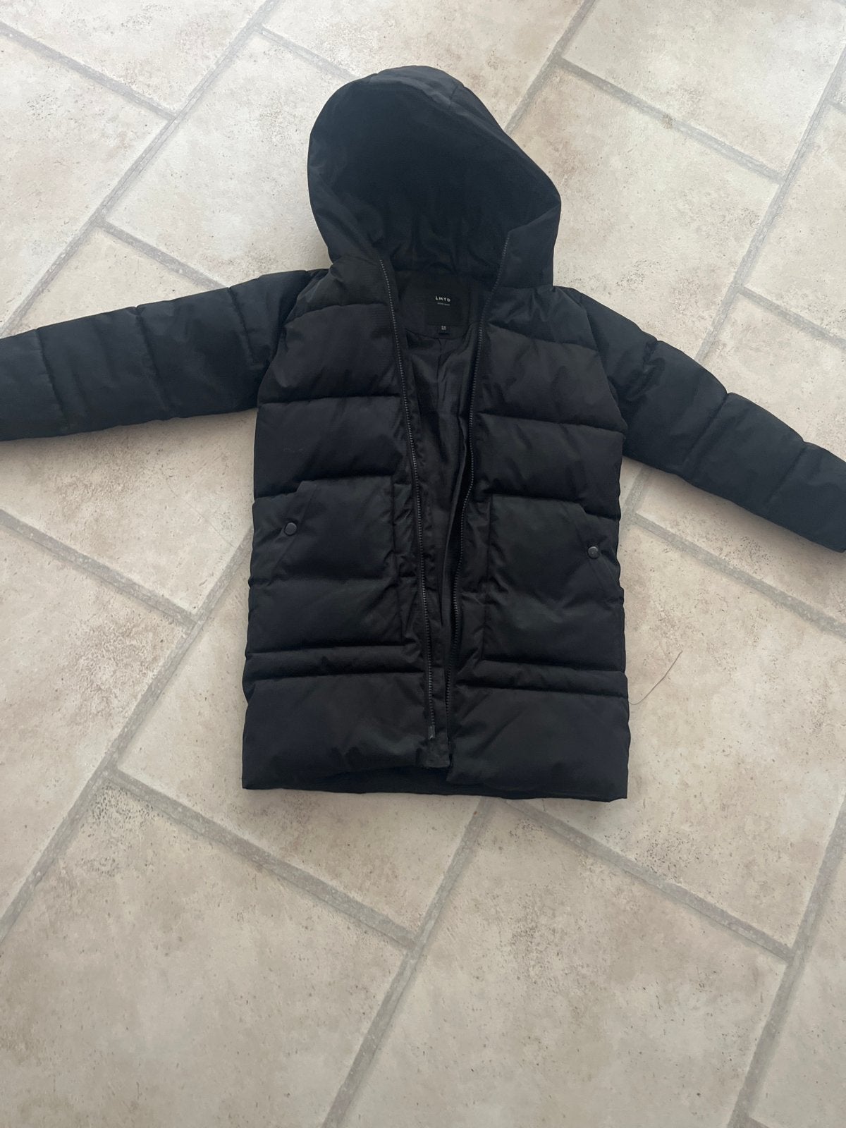 Zwarte LMTD winterjas voor kinderen, Kinderen en Baby's, Ophalen of Verzenden, Gebruikt, Jongen of Meisje, Jas