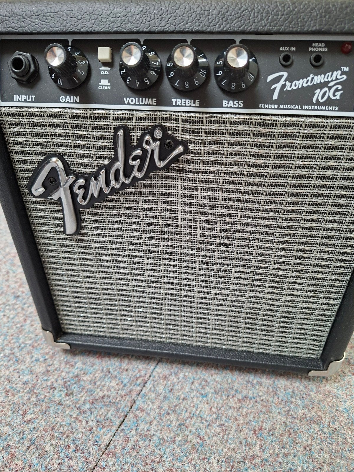 Fender Frontman 10G gitaarversterker, Muziek en Instrumenten, Ophalen, Zo goed als nieuw, Minder dan 50 watt