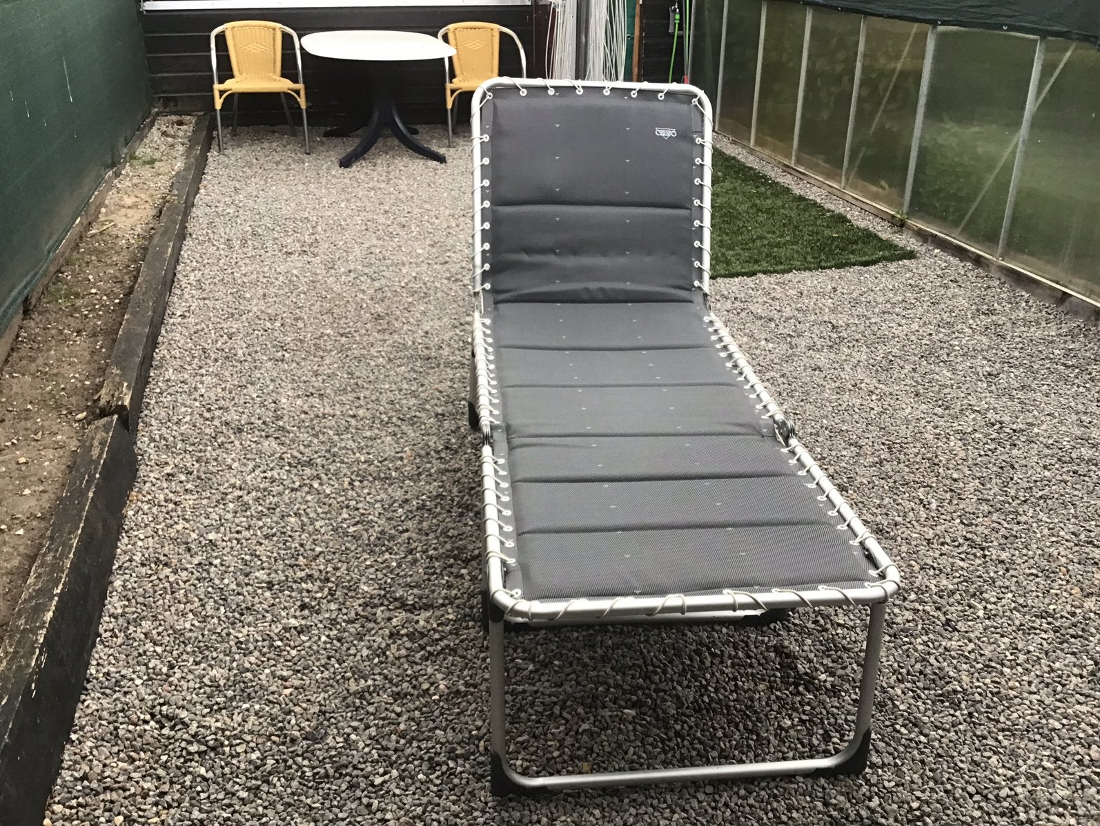 Lig bed zgan, Ophalen, Zo goed als nieuw, Campingstoel