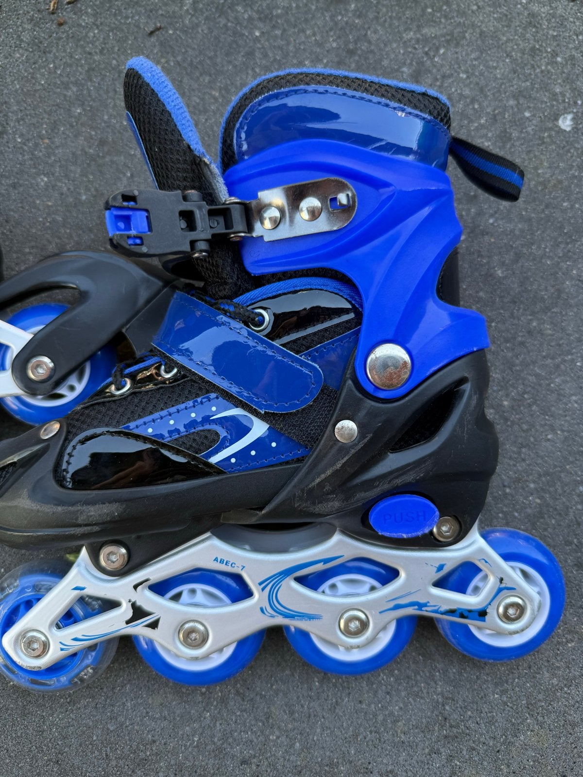 Verstelbare kinder skates maat 31-34 met beschermers, Ophalen of Verzenden, Gebruikt, Overige typen, Overige merken