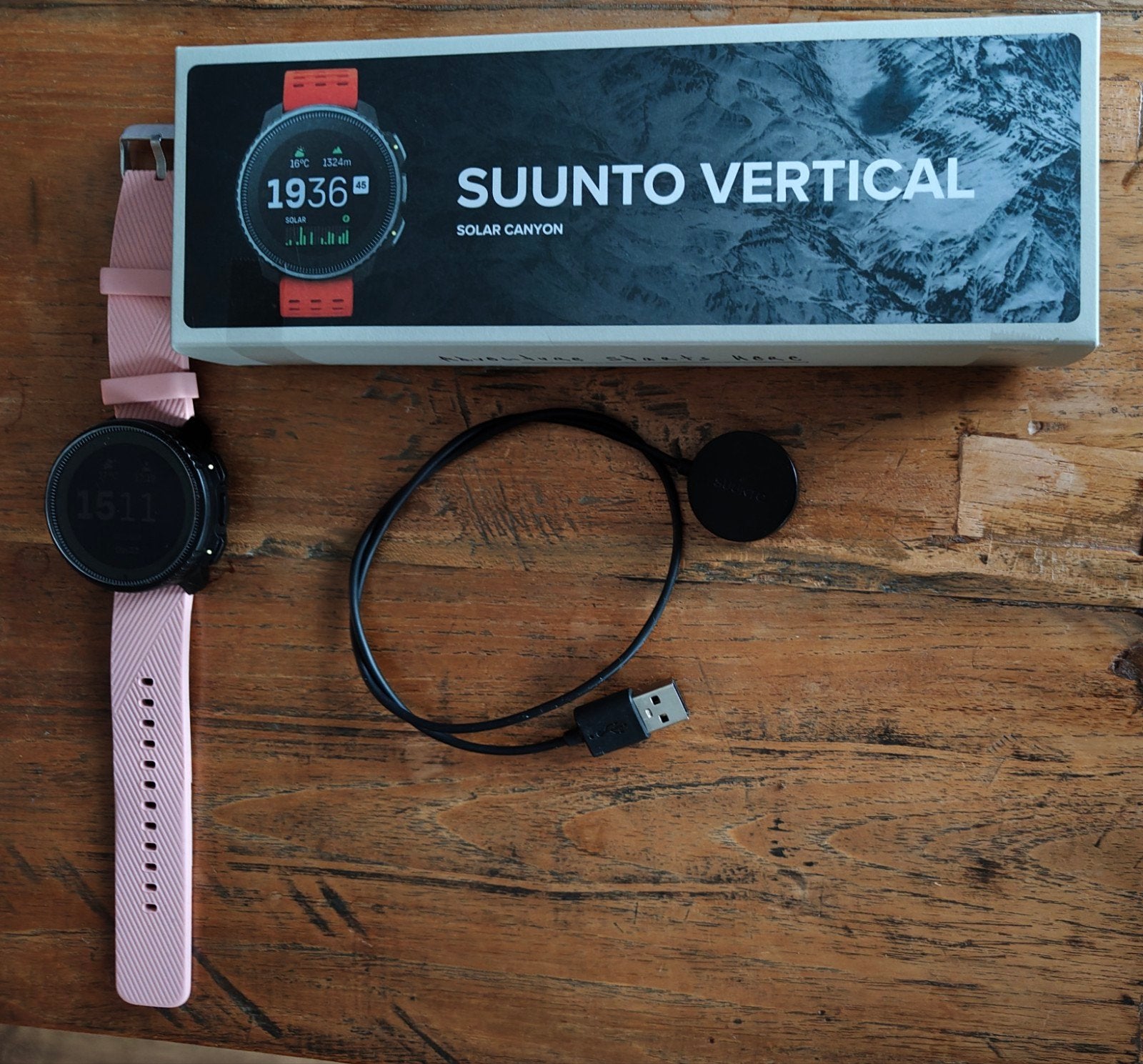 Suunto Vertical Solar – als nieuw – compleet + extra bandjes, Zwart, Ophalen of Verzenden, Zo goed als nieuw, Suunto
