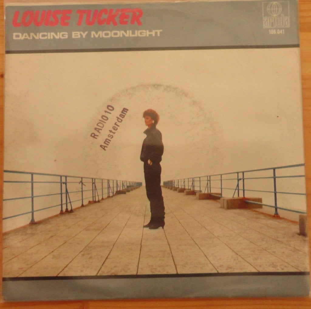 Louise Tucker > Dancing by moonlight, Ophalen of Verzenden, Gebruikt, 7 inch, Pop