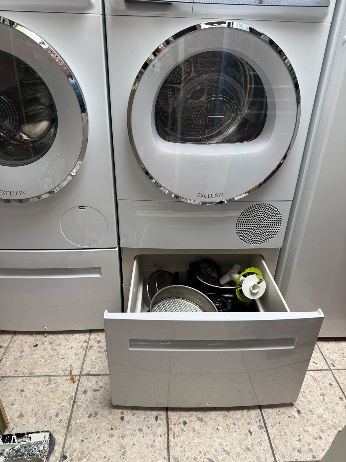 Bosch WTZPW20D wasmachine/ droger verhoger, Ophalen, Zo goed als nieuw, 1200 tot 1600 toeren