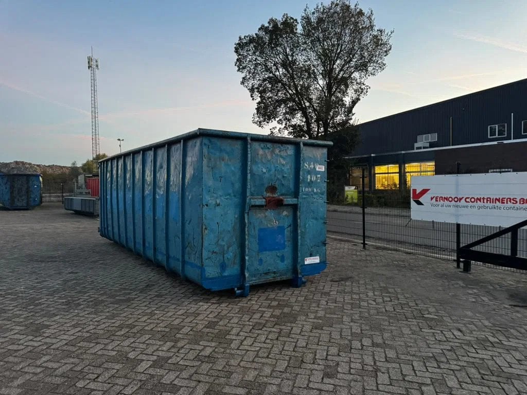 VERNOOY 40M3 GEBRUIKT 9512, Dave Vernooij, Davevernooij@icloud.com, Kellensedwarsweg 9
4004JC  Tiel, NL