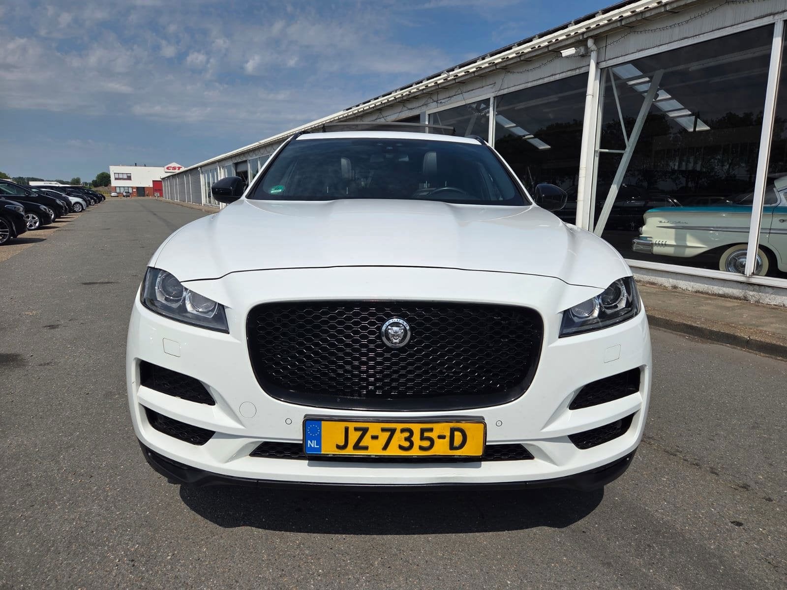 Jaguar F-PACE R-Sport Edition PANO+ EURO6!, Auto's, Achterwielaandrijving, Gebruikt, Euro 6, 2000 kg