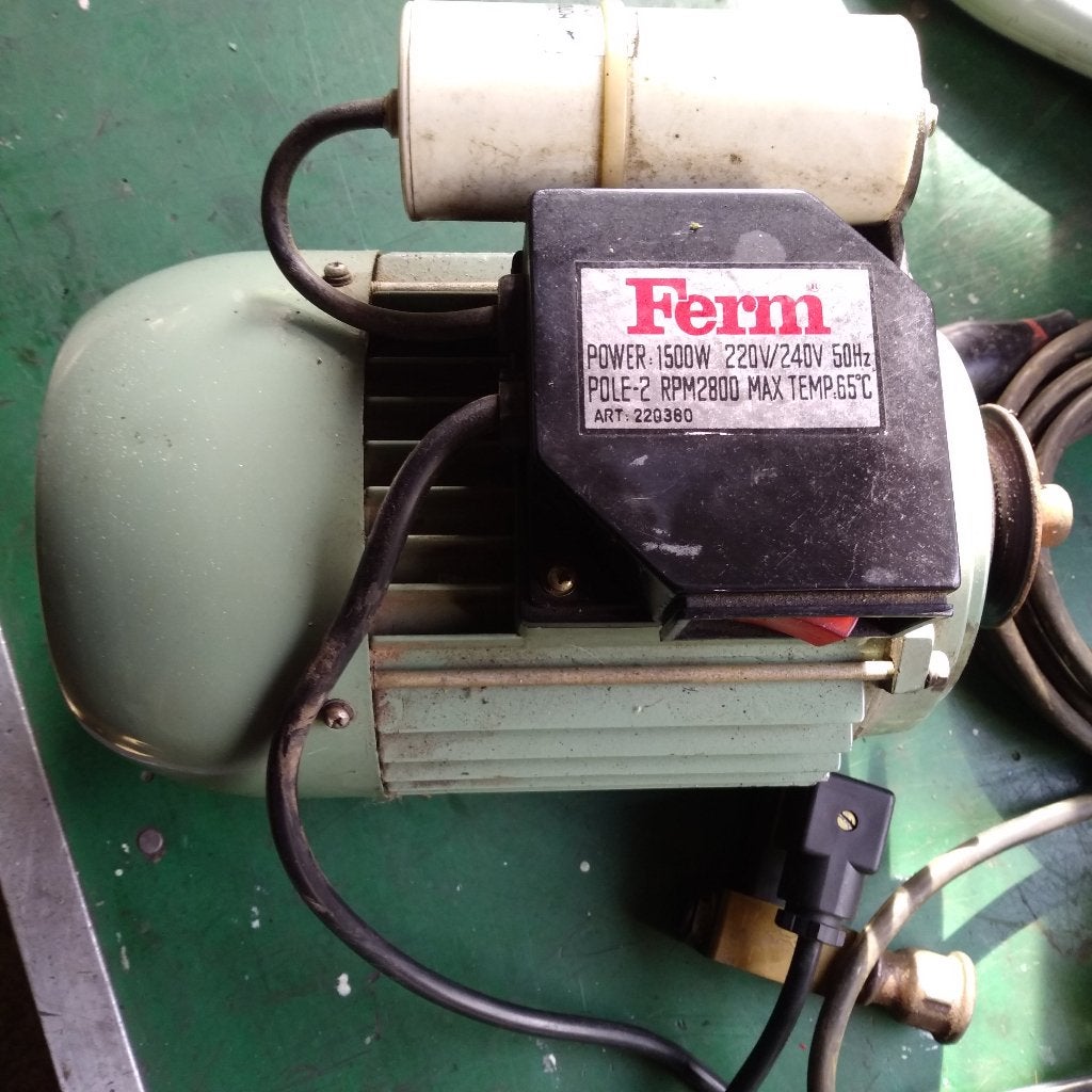 Electromotor  220V  1500W, Doe-het-zelf en Verbouw, Motoren, Ophalen, Gebruikt, Elektromotor, 1800 rpm of meer