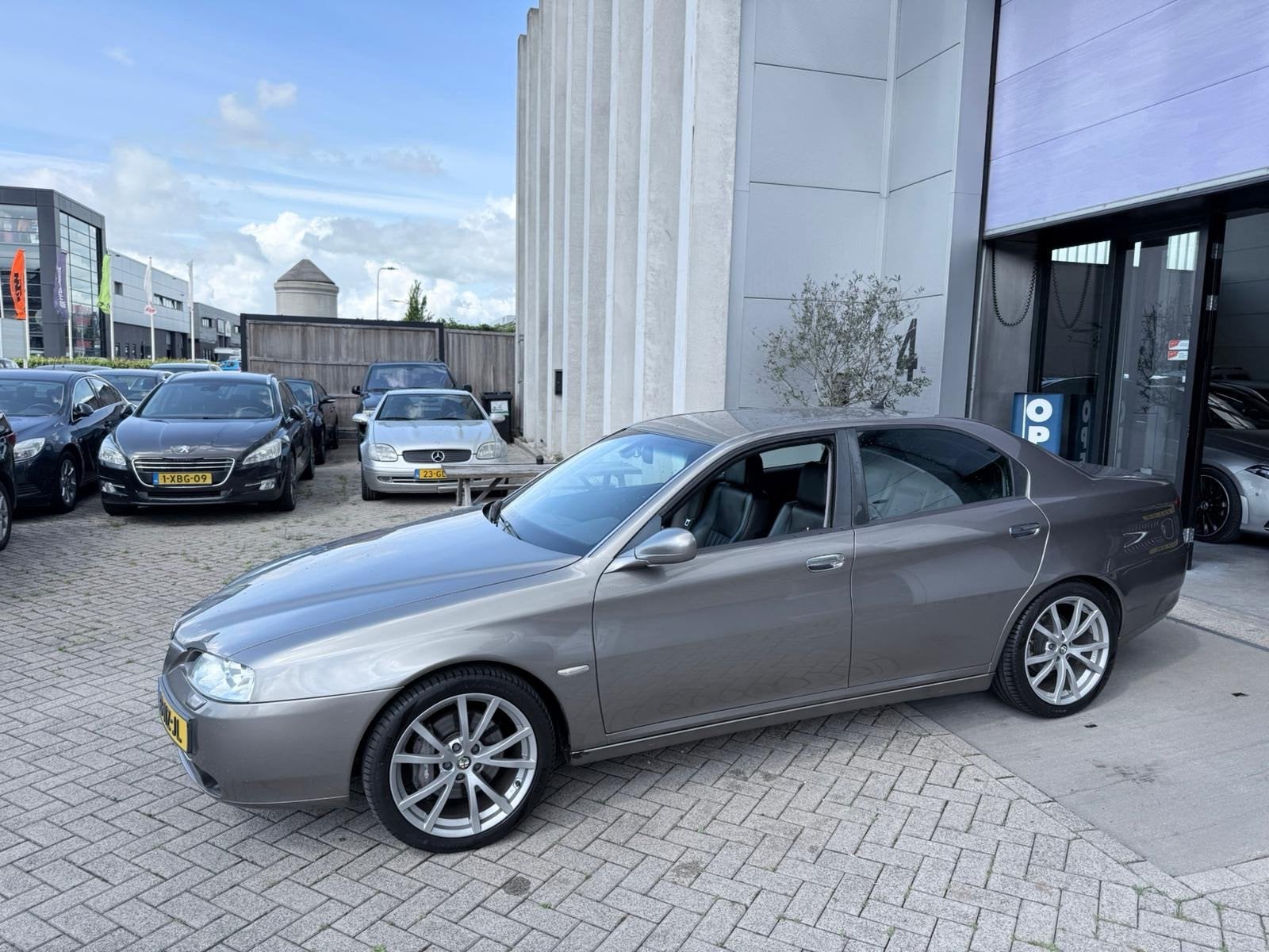 Alfa Romeo 166 3.0 V6 Distinctive AUTOMAAT! LIEFHEBBERS AUTO, 1525 kg, Gebruikt, Zwart, Bedrijf