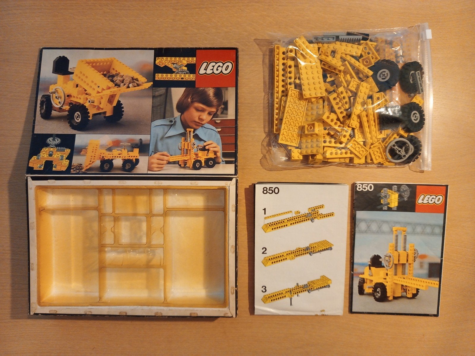 Lego 850 Fork Lift / Heftruck - compleet met doos en boekjes, Compleet, Gebruikt, Lego, Ophalen of Verzenden