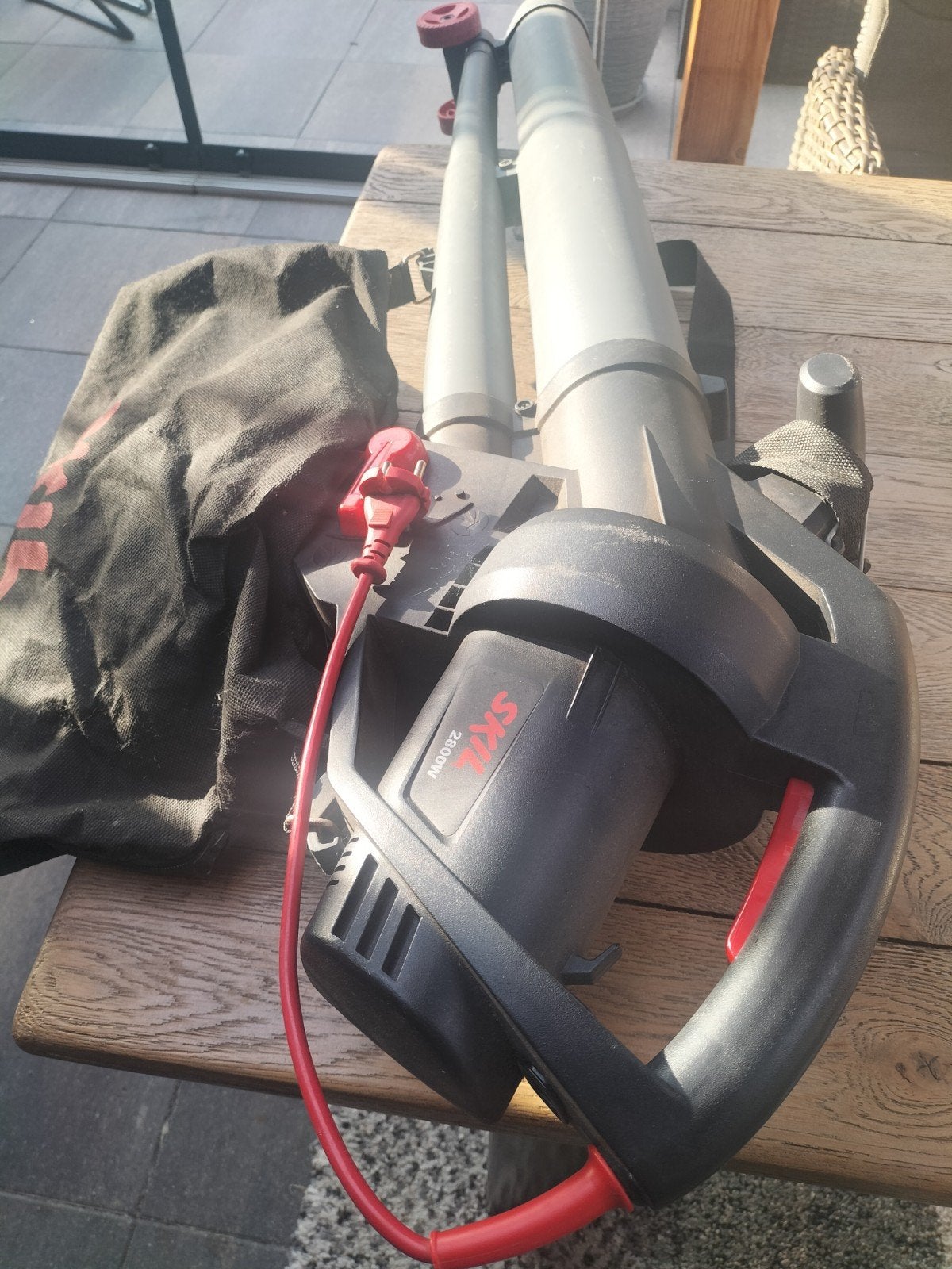 SKIL Bladblazer 2800W met zuig- en versnipperfunctie, Ophalen, Gebruikt, Met opvangzak, Handgedragen