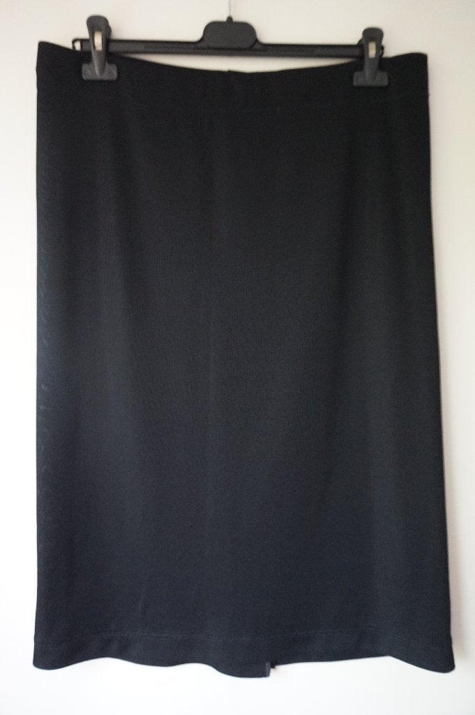 Lange rok zwart glanzend met split maat 42 handmade, Zwart, Maat 42/44 (L), Ophalen of Verzenden, Zo goed als nieuw