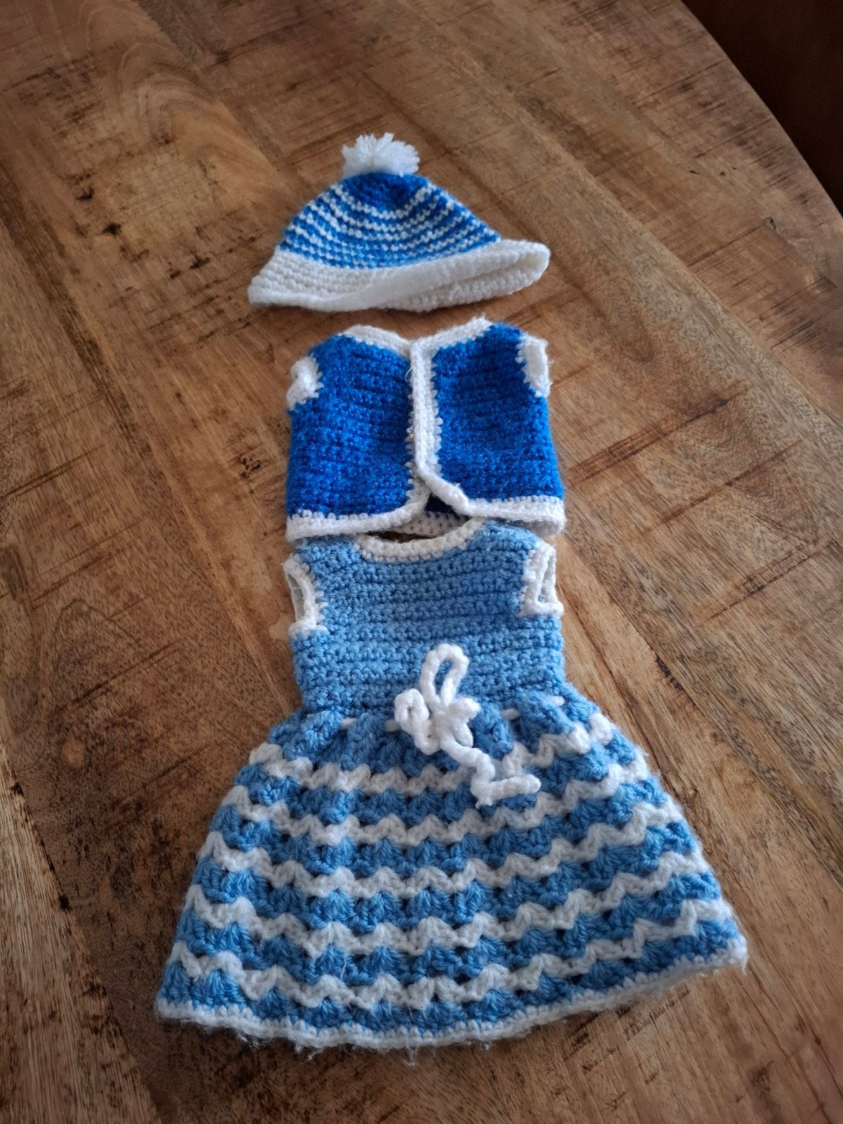 gehaakte poppenkledingset, Ophalen of Verzenden, Zo goed als nieuw, Overige typen