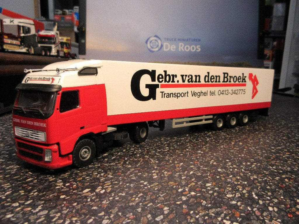 Volvo FH2 Gebr. van den Broek, Hobby en Vrije tijd, Modelauto's | 1:50, Ophalen of Verzenden, Zo goed als nieuw, Bus of Vrachtwagen
