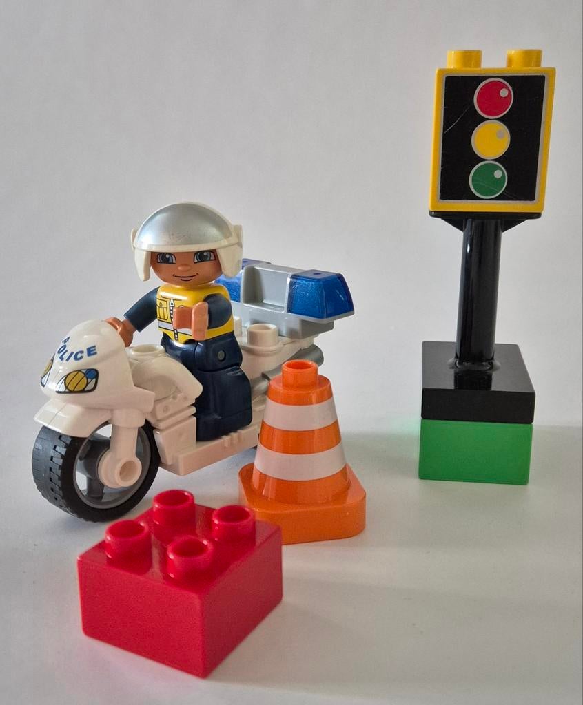 Politiemotor - Duplo 5679 - 2 sets, Overige thema's, Ophalen of Verzenden, Zo goed als nieuw, Compleet