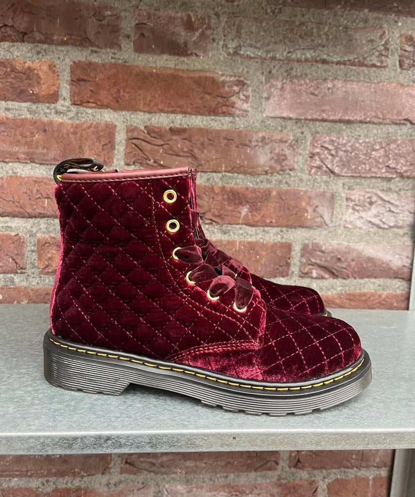 Dr. Martens 1460 J Quilted velvet maat 34, 35 & 36, Kinderen en Baby's, Kinderkleding | Schoenen en Sokken, Dr. Martens, -, Meisje