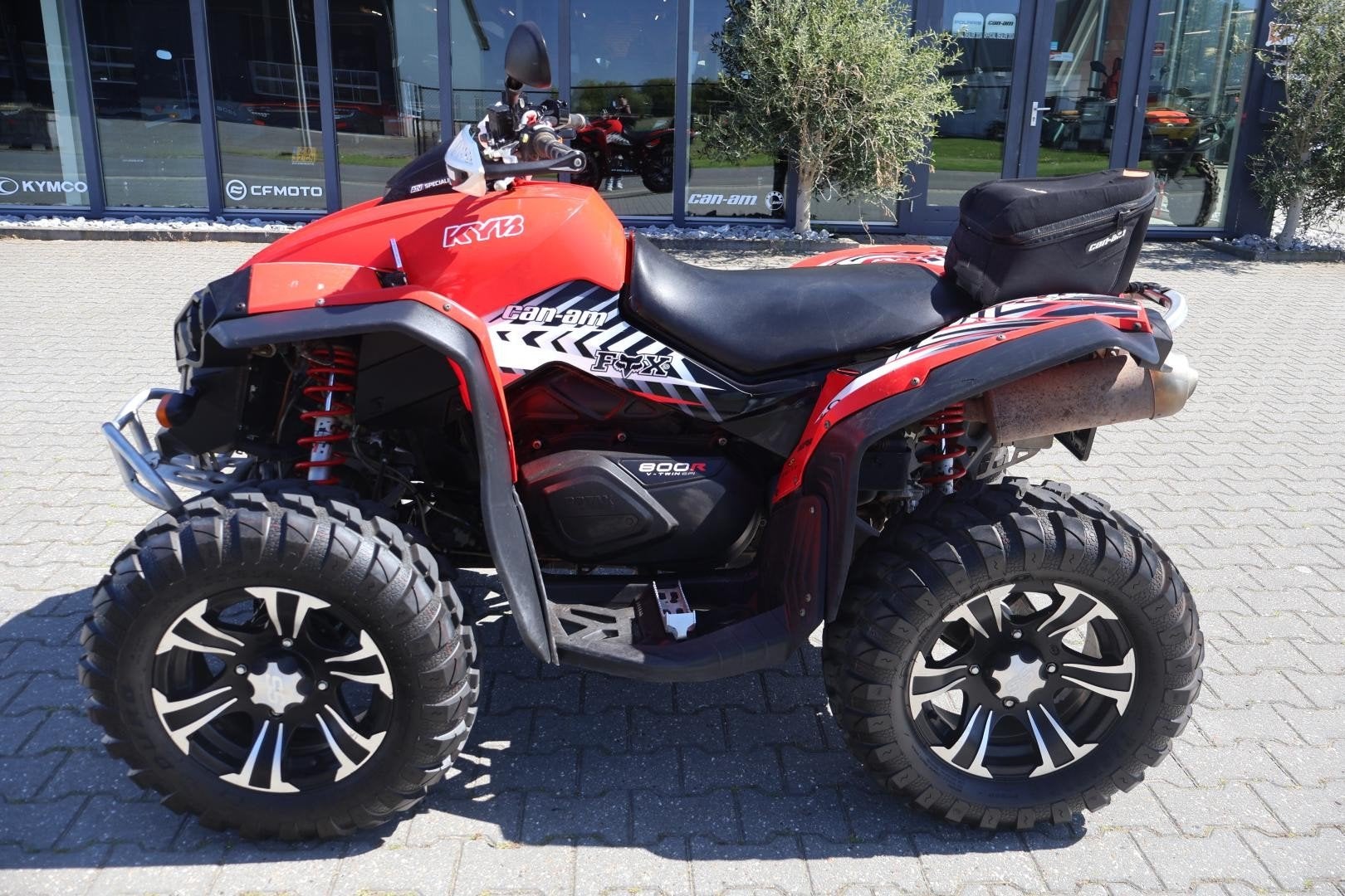 CAN-AM RENAGADE 800 R efi QUAD L7e kenteken (bj 2010), BRP Can am, Infobrpbenelux@brp.com, Uchy 4-6
1006  Lausanne