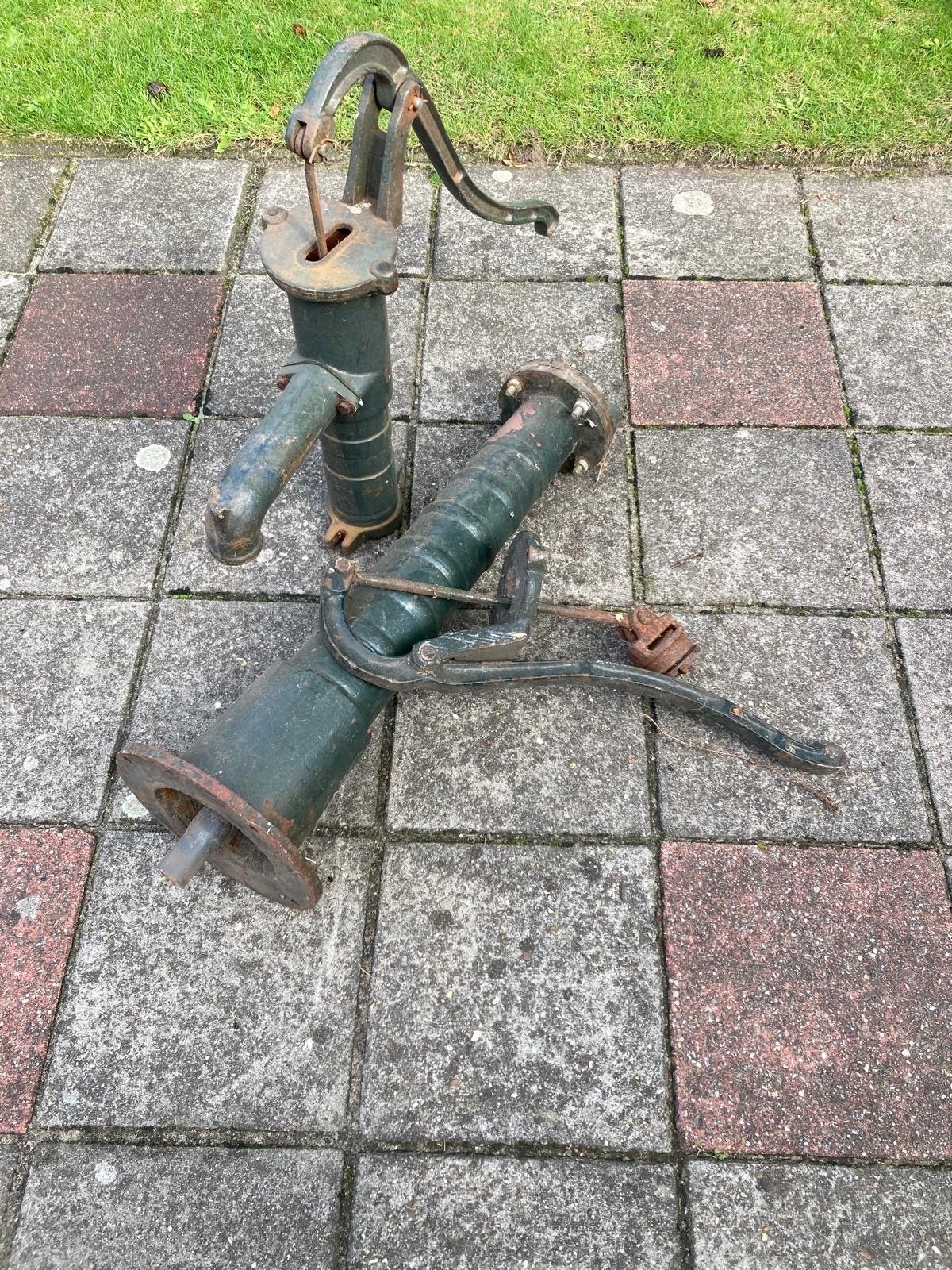 Antieke handwaterpompen - Decoratief of voor onderdelen, Tuin en Terras, Ophalen, Gebruikt, Handmatig, Overige typen