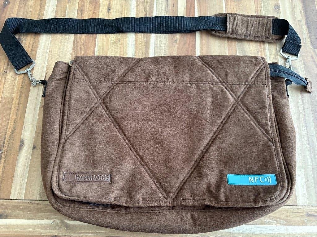 Laptop/ schoudertas Watch Dogs, 1 speler, Zo goed als nieuw, Vanaf 3 jaar, Ophalen
