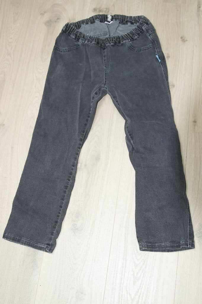 Aangepaste broek van Pien en Polle maat 164 jeans zwart, Diversen, Ophalen of Verzenden, Zo goed als nieuw