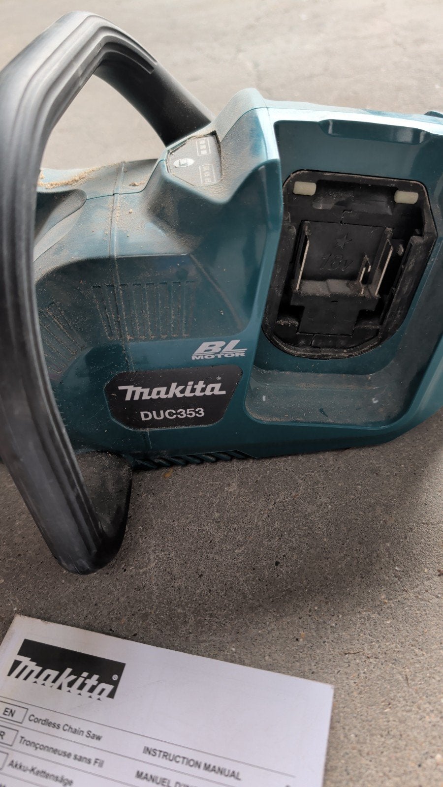 Foto 3 van Makita DUC353 Accu Kettingzaag