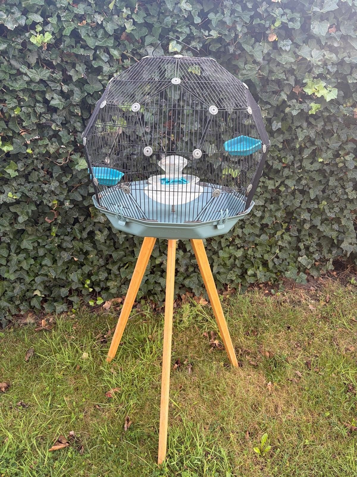 Omlet Geo vogelkooi met standaard en doek, Ophalen, Gebruikt, Metaal, Vogelkooi