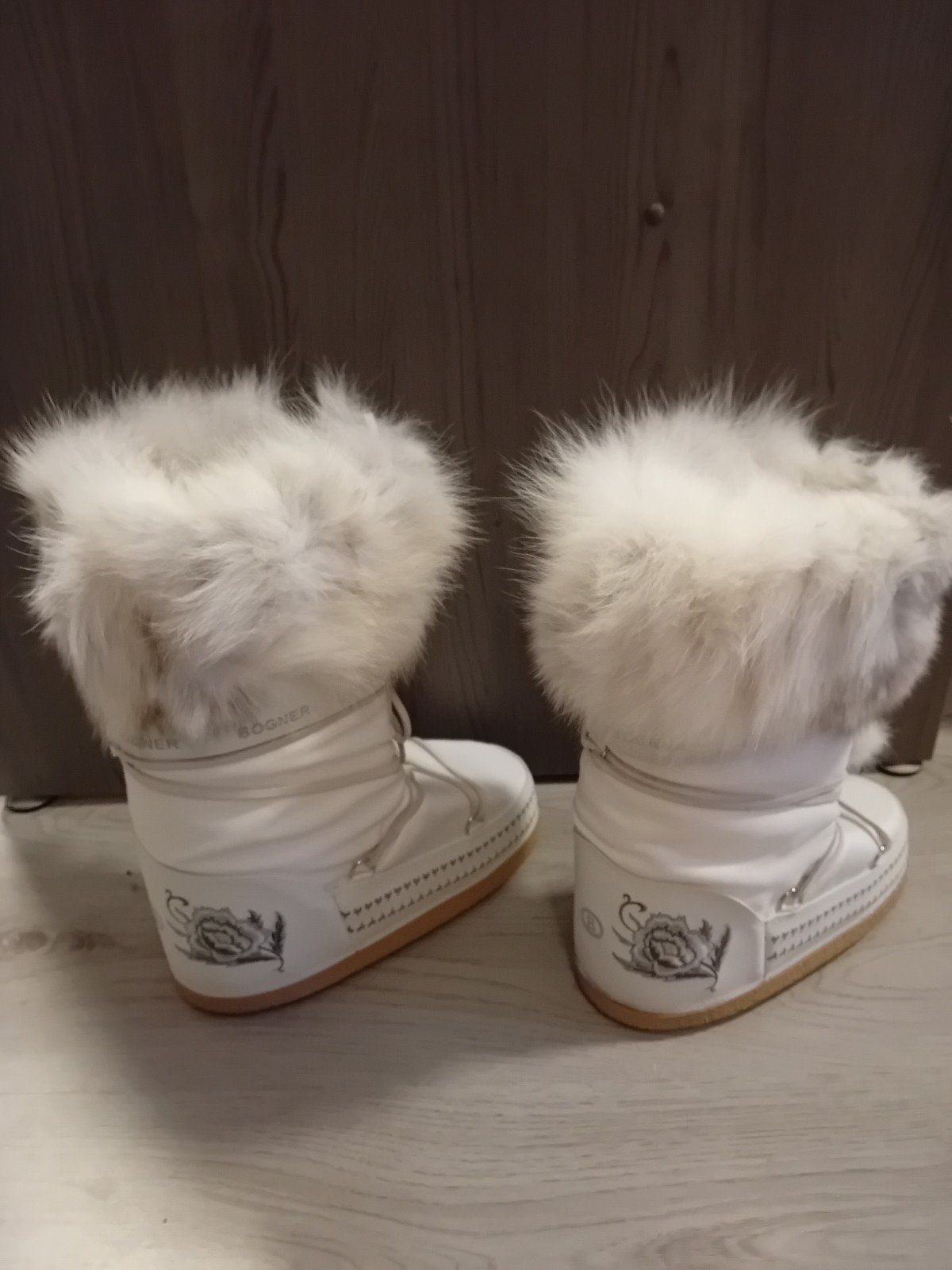 2 Bogner snowboots, alleen rechts, zie advertentie., Wit, Bogner, Snowboots, Ophalen of Verzenden