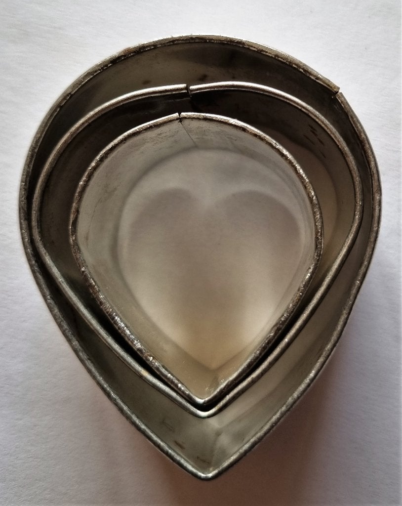 3 metalen druppel uitstekers voor bakken, Ophalen of Verzenden, Gebruikt, Taarten of Cupcakes, Versiering