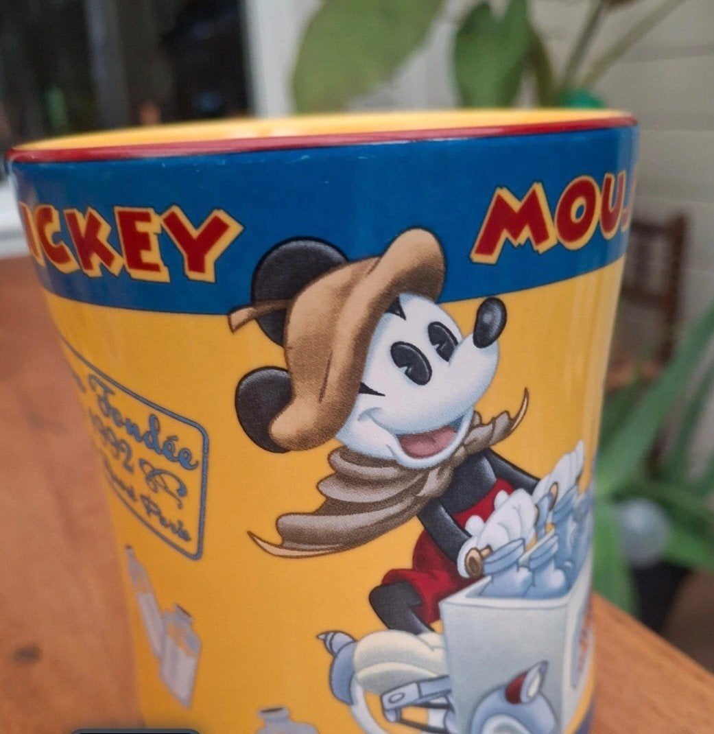 vintage Disney mokken: 2x Goofy, 1x Mickey, 1x Minnie, Huis en Inrichting, Gebruikt, Overige merken, Keramiek, Overige stijlen